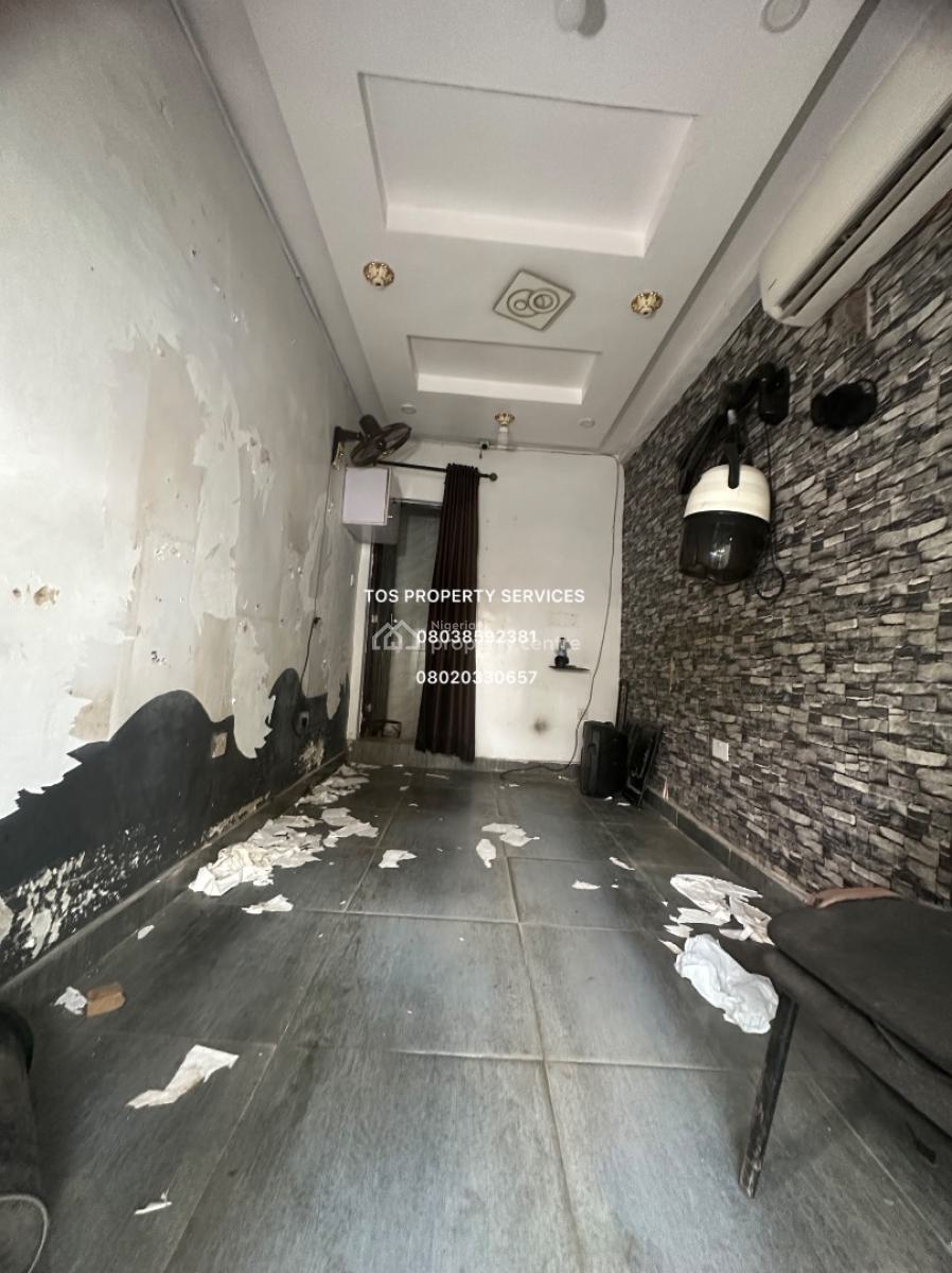Shop Space on The Groundfloor Facing a Busy Road, Facing a Busy Road, Yaba, Lagos, Shop for Rent