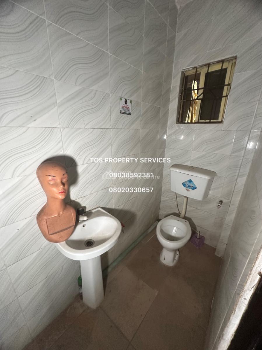 Shop Space on The Groundfloor Facing a Busy Road, Facing a Busy Road, Yaba, Lagos, Shop for Rent