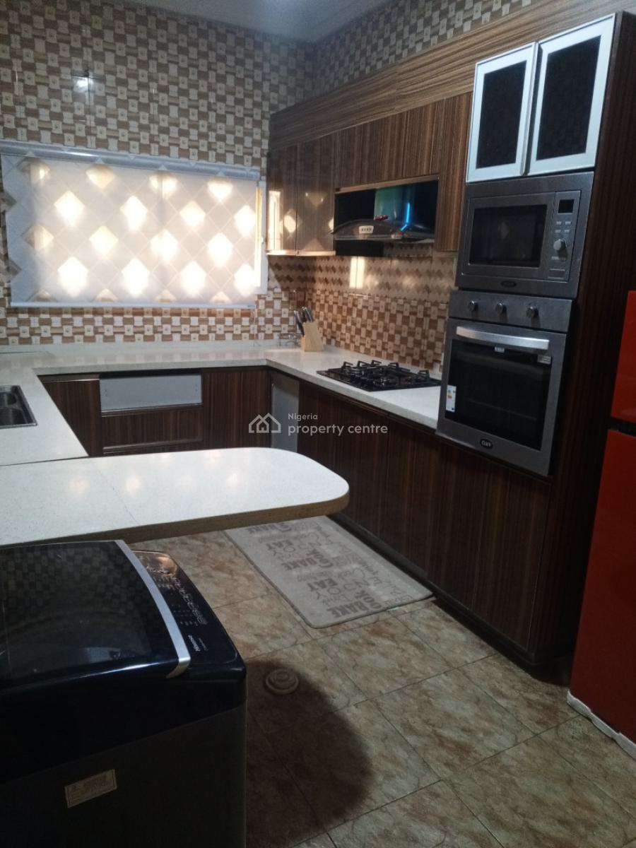 Furnished and Serviced 1bedroom, Ikeja Gra, Ikeja, Lagos, Mini Flat (room and Parlour) Short Let