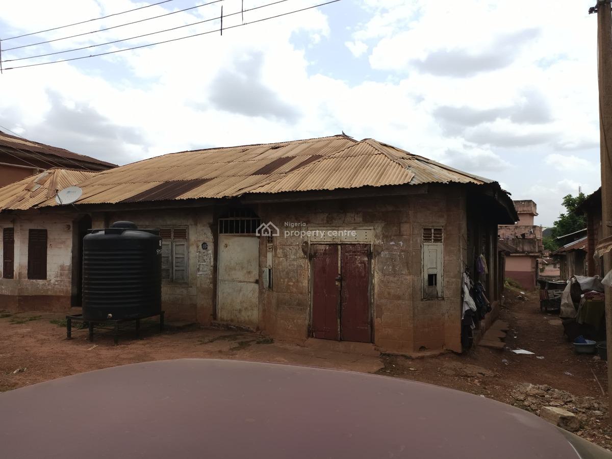 Strategic Dilapidated Bungalow on a Tarred Street, Umunevo Street Off Ogui Road, Enugu, Enugu, Detached Bungalow for Sale