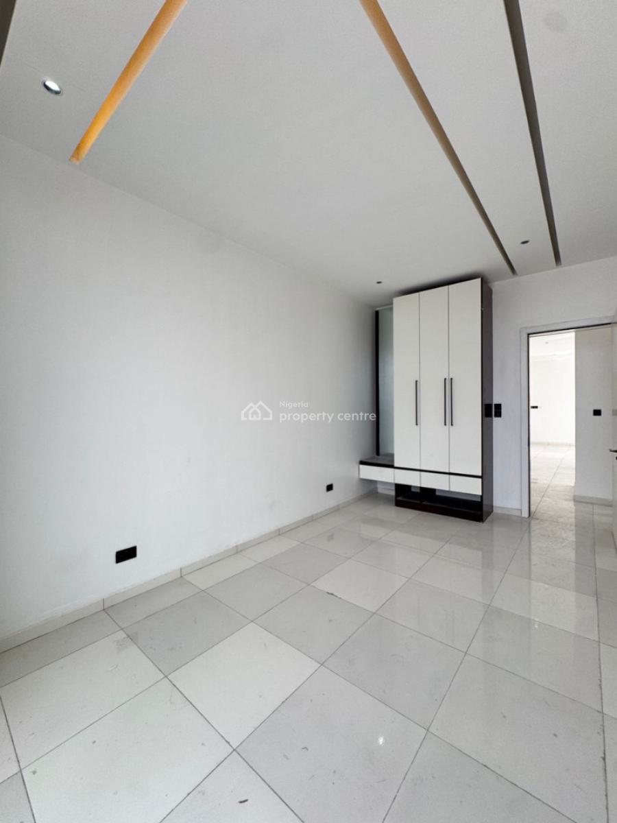 Spacious Fully Serviced   2  Bedroom Apartment, Oniru, Victoria Island (vi), Lagos, Flat / Apartment for Sale