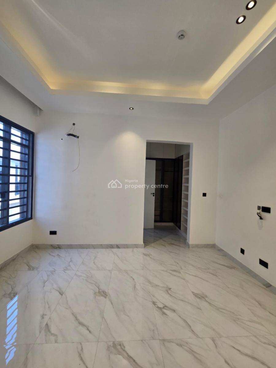 Finely Built  4 Bedroom Penthouse Duplex with Bq & Elevator, Lekki Phase 1, Lekki, Lagos, House for Sale