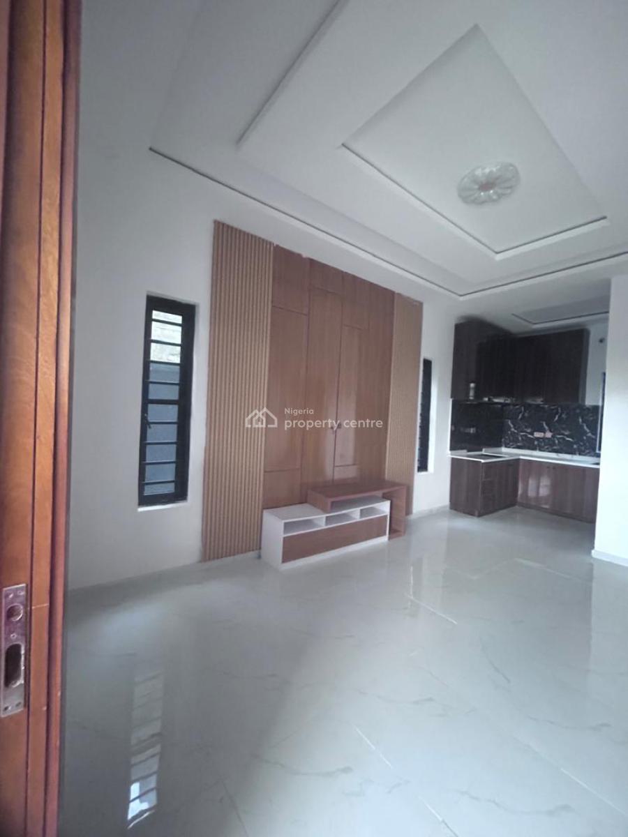 Newly Built 1 Bedroom  in a Secured  Estate, Orchid Road, Lekki, Lagos, Flat / Apartment for Rent