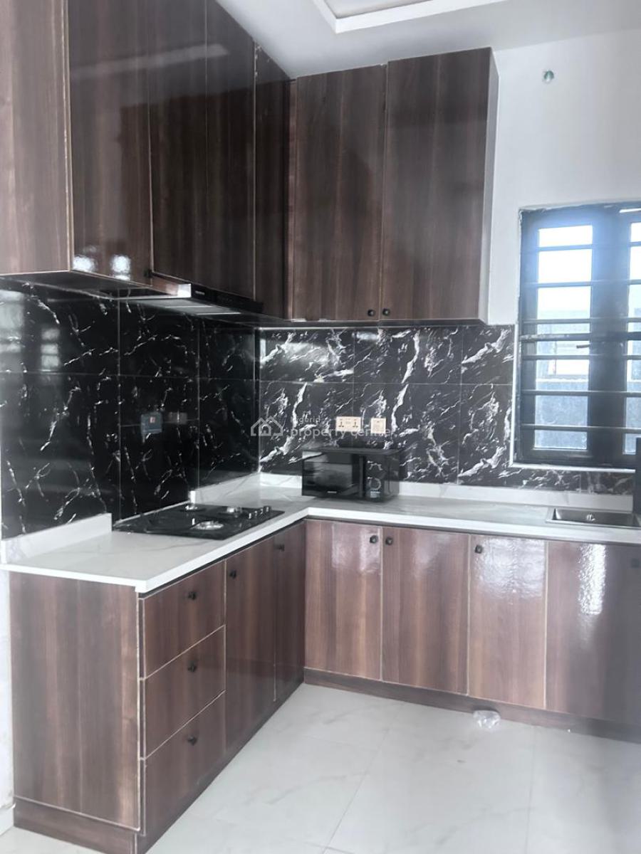 Newly Built 1 Bedroom  in a Secured  Estate, Orchid Road, Lekki, Lagos, Flat / Apartment for Rent