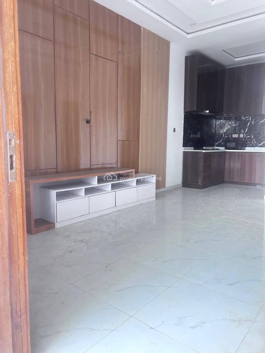 Newly Built 1 Bedroom  in a Secured  Estate, Orchid Road, Lekki, Lagos, Flat / Apartment for Rent