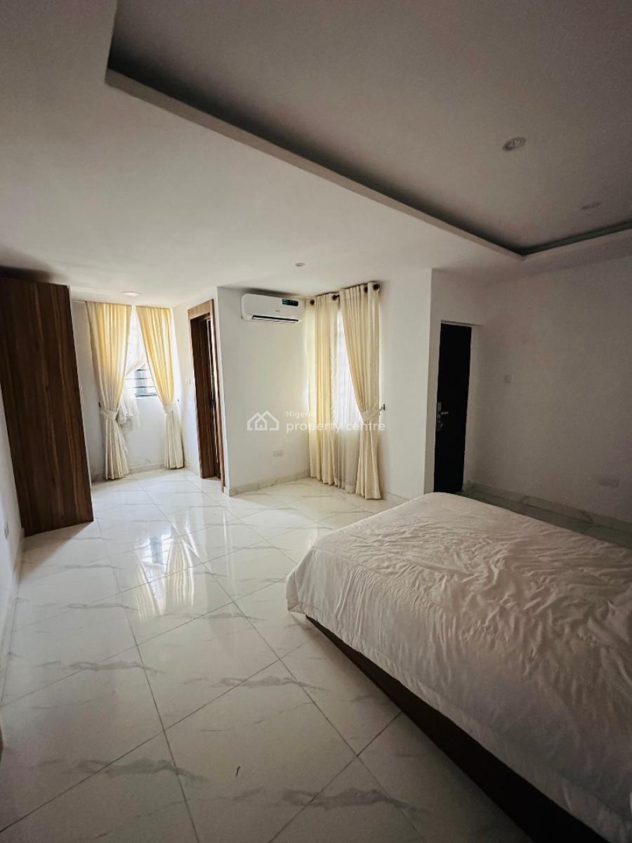 Refined 4-bedroom Terraced Duplex  Unfurnished Elegance, Ikate, Lekki, Lagos, Terraced Duplex for Sale