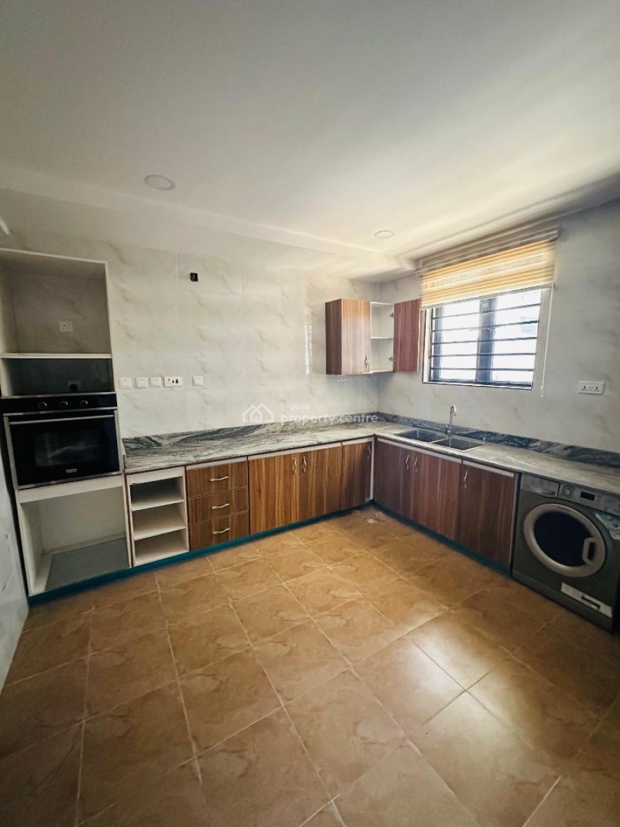 Refined 4-bedroom Terraced Duplex  Unfurnished Elegance, Ikate, Lekki, Lagos, Terraced Duplex for Sale