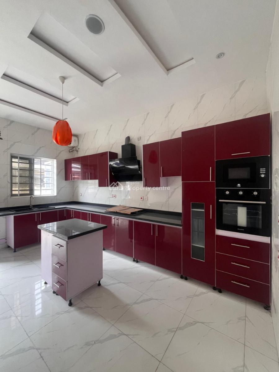 5 Bedroom Detached House with Bq, Lekki, Lagos, Detached Duplex for Sale