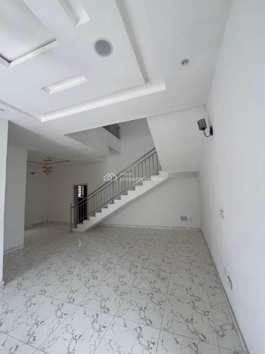 5 Bedroom Detached House with Bq, Lekki, Lagos, Detached Duplex for Sale