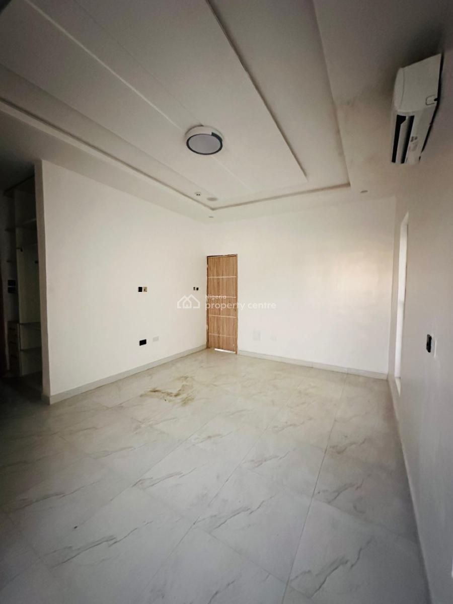 Charming 2-bedroom Apartment with Pool & Gym, Ikate, Lekki, Lagos, Flat / Apartment for Sale