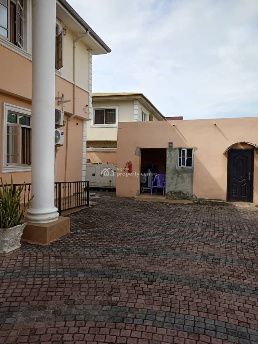 Well Maintained 5 Bedroom Duplex with 2 1 Bedroom Apt, Phase 1, Lekki Phase 1, Lekki, Lagos, Detached Duplex for Sale