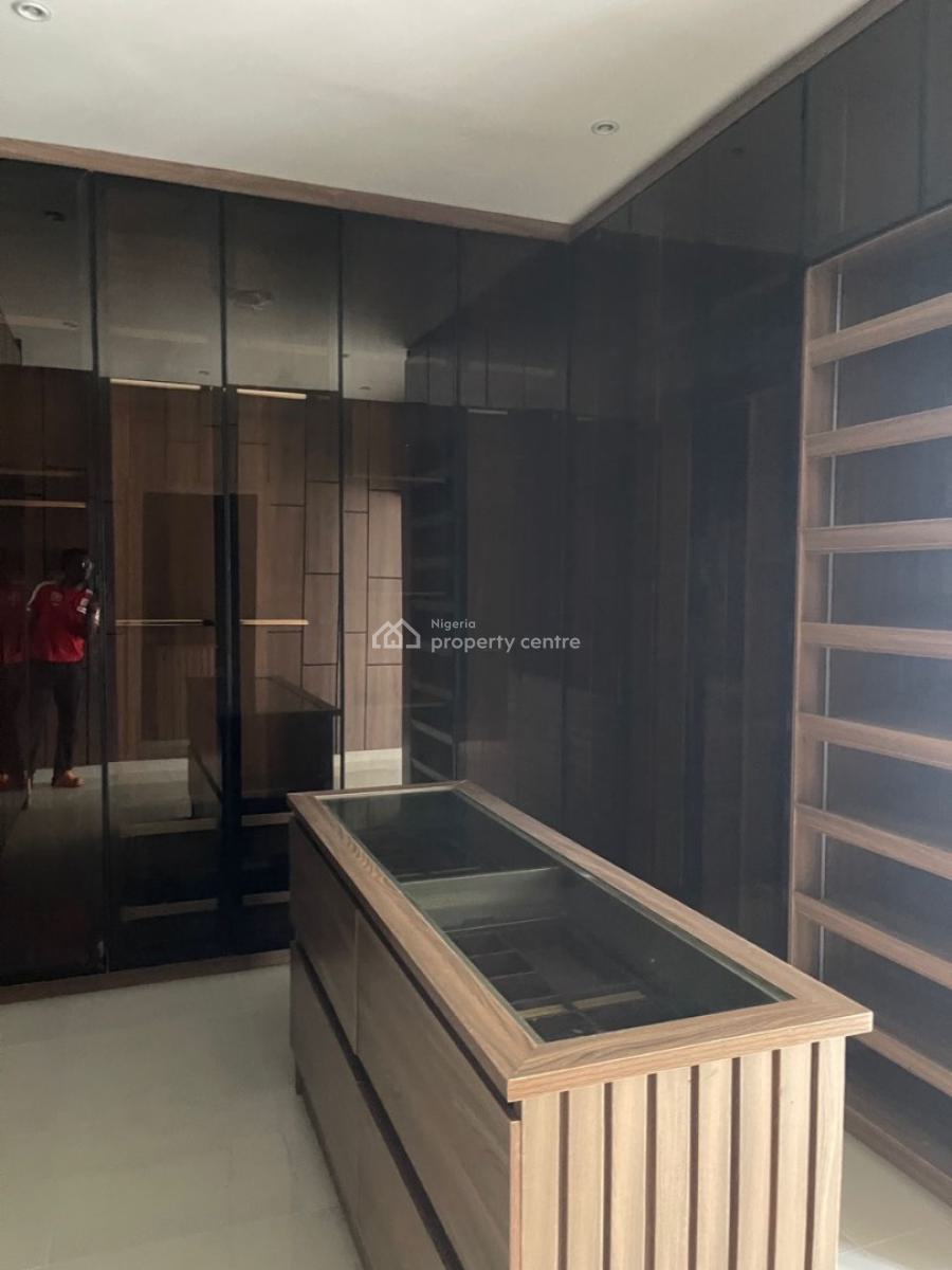 6 Bedroom Fully Detached House with Pool and Gym, Lekki Phase 1, Lekki, Lagos, Detached Duplex for Sale