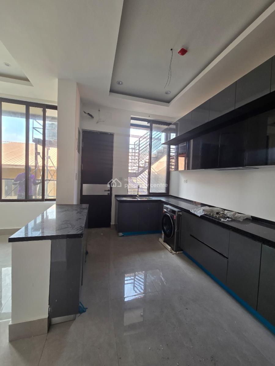 Luxury 3 Bedroom Apartment with Bq, Gym, Elevator and Pool, Lekki Phase 1, Lekki, Lekki Phase 1, Lekki, Lagos, Flat / Apartment for Rent