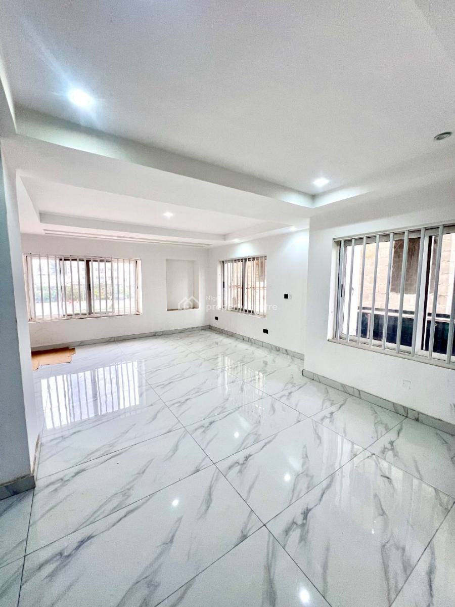Spacious 3 Bedroom Apartment with Swimming Pool and Gym in Ikoyi, Off Awolowo Road, Ikoyi, Ikoyi, Lagos, Flat / Apartment for Rent