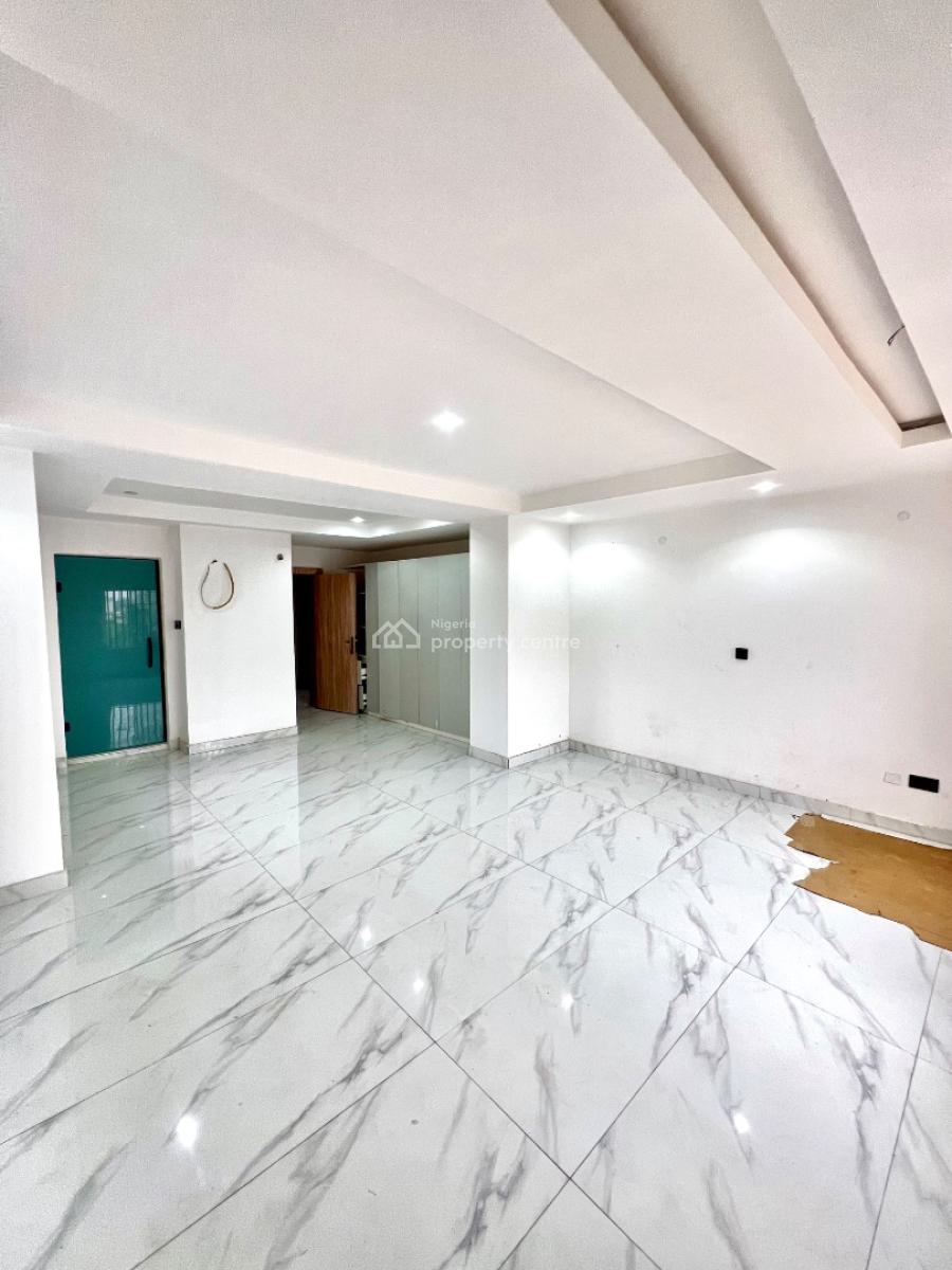 Spacious 3 Bedroom Apartment with Swimming Pool and Gym in Ikoyi, Off Awolowo Road, Ikoyi, Ikoyi, Lagos, Flat / Apartment for Rent