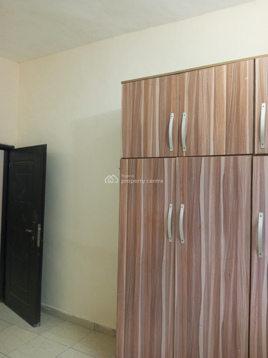 Very Clean 2bed in an Estate, Badore, Ajah, Lagos, Flat / Apartment for Rent