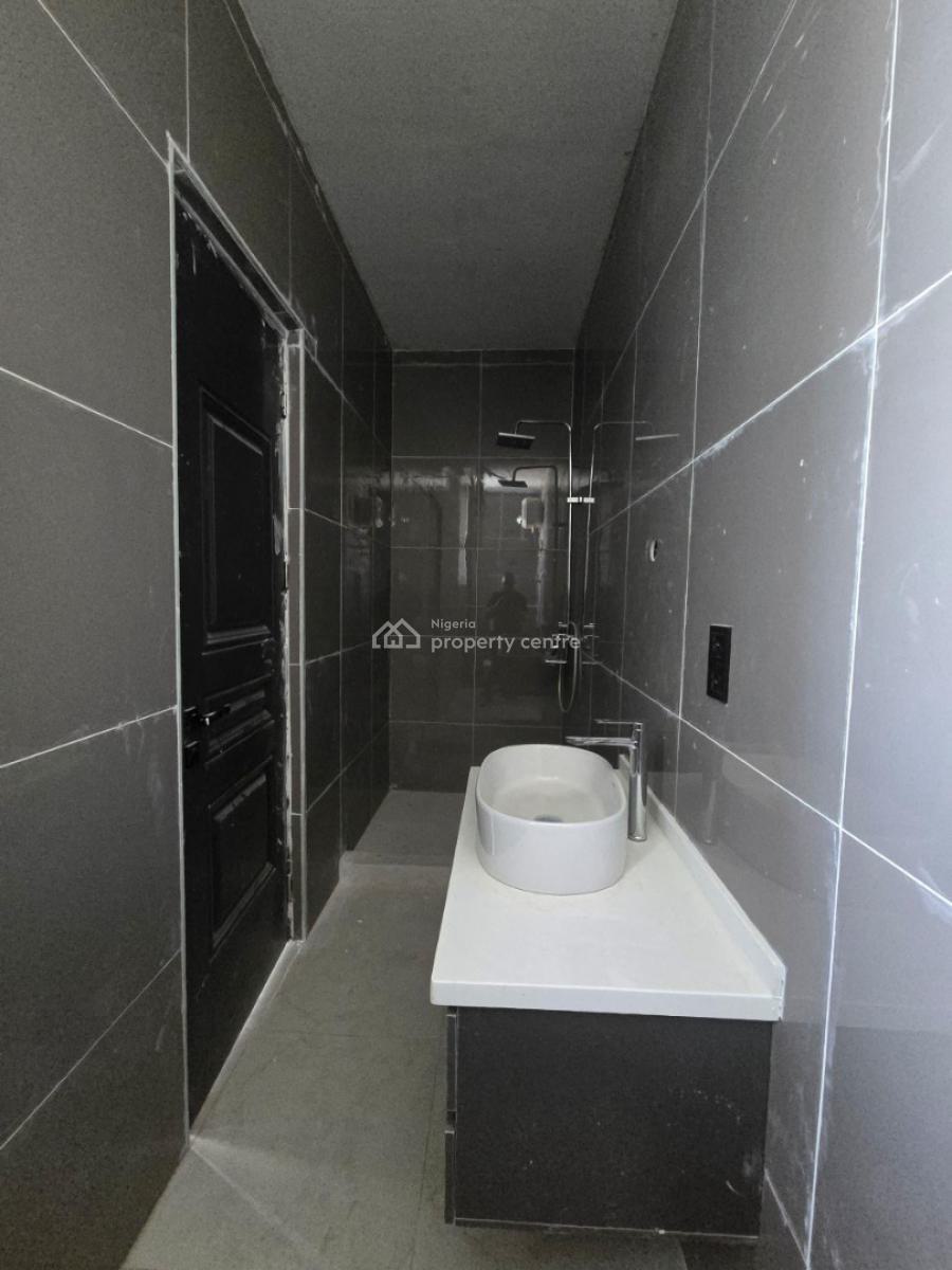 Exquisitely Built 2 Bedroom Apartments with Elevator, Communal Pool & Gym, Lekki Phase 1, Lekki, Lagos, Flat / Apartment for Sale