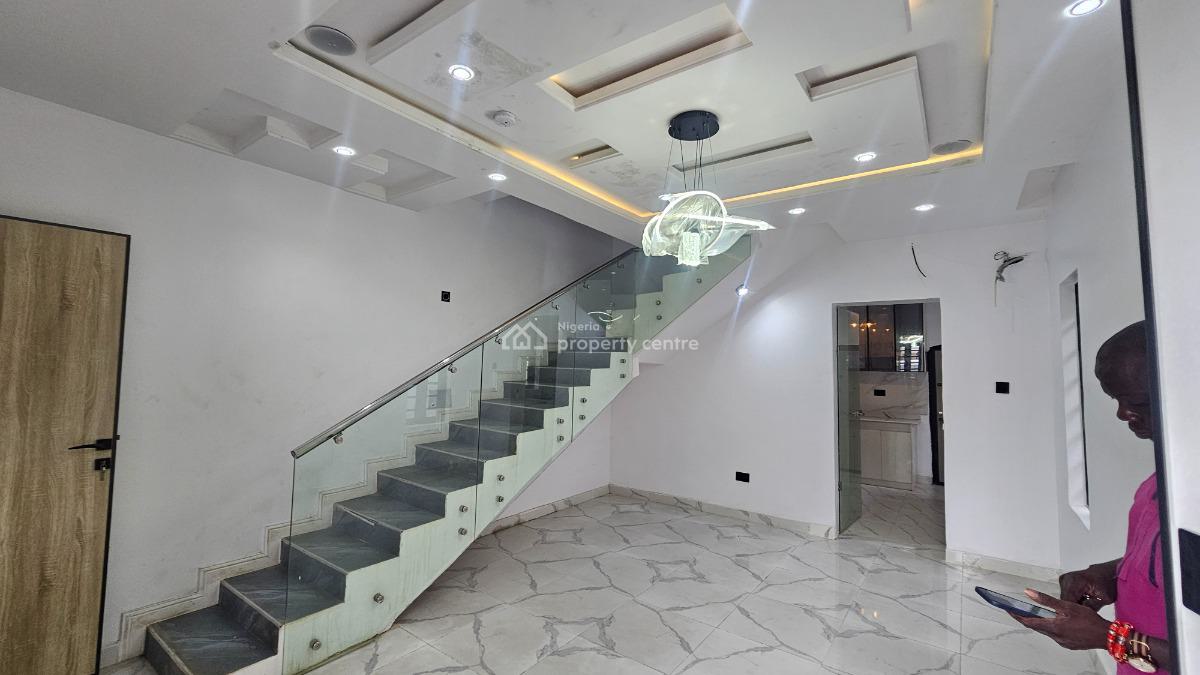 Beautifully Built 3 Bedroom Semi-detached Duplex with a Bq, Ramat Cresent, Ogudu, Lagos, Semi-detached Duplex for Sale