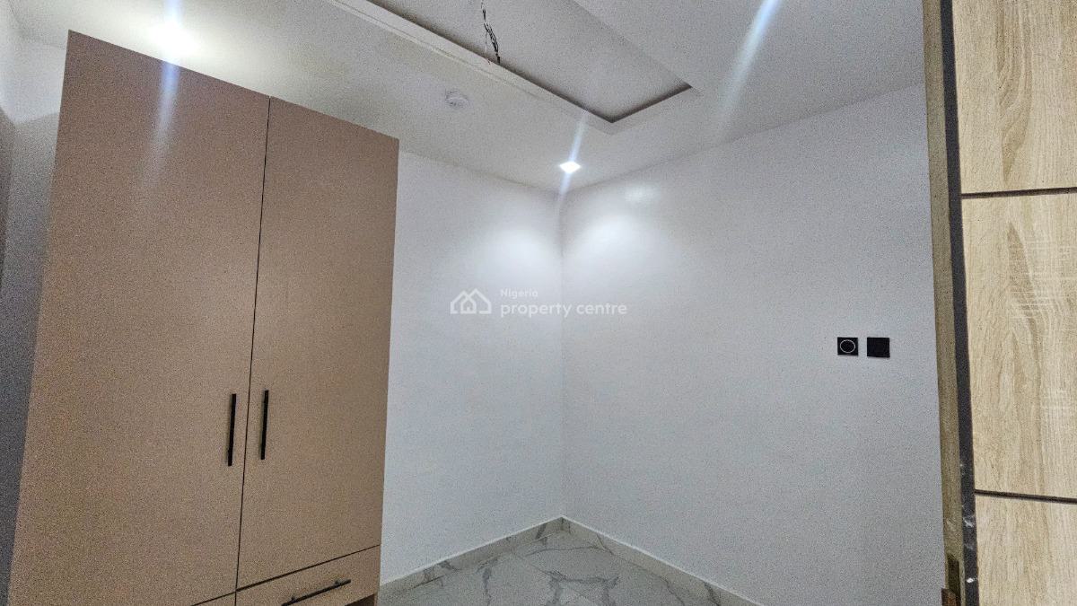 Beautifully Built 3 Bedroom Semi-detached Duplex with a Bq, Ramat Cresent, Ogudu, Lagos, Semi-detached Duplex for Sale