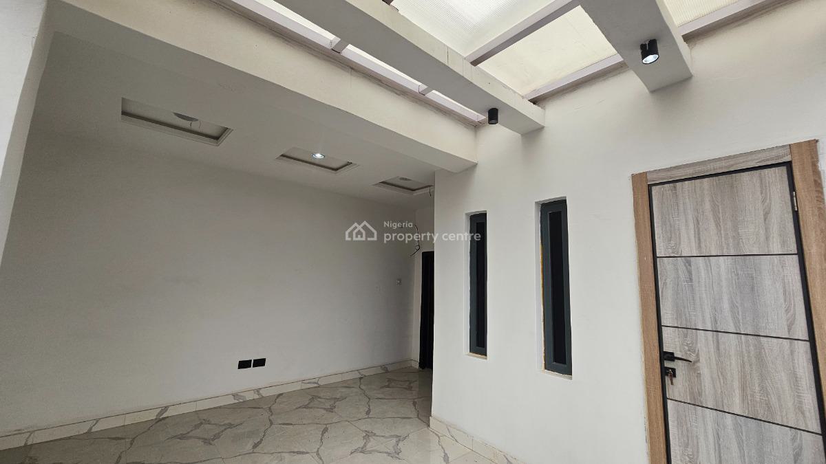 Beautifully Built 3 Bedroom Semi-detached Duplex with a Bq, Ramat Cresent, Ogudu, Lagos, Semi-detached Duplex for Sale