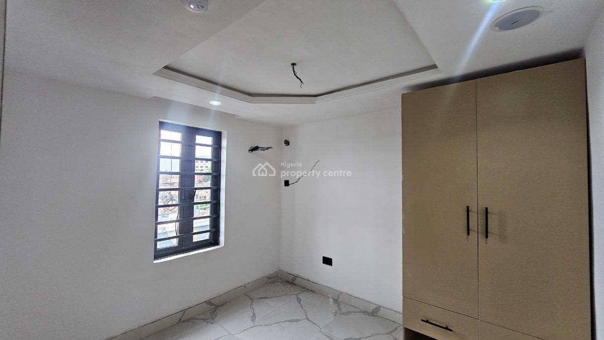 Tastefully Built 2 Bedroom Apartment, Ramat Cresent, Ogudu, Lagos, Block of Flats for Sale