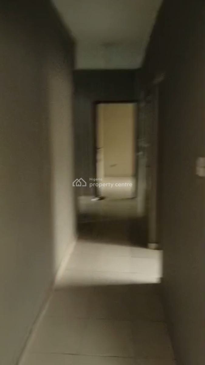 Spacious 3 Bedroom Apartment, Onigbongbo, Onigbongbo, Maryland, Lagos, Flat / Apartment for Rent