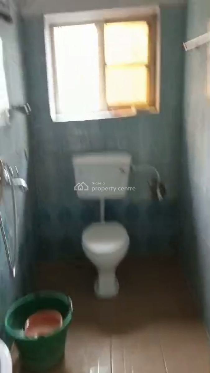 Spacious 3 Bedroom Apartment, Onigbongbo, Onigbongbo, Maryland, Lagos, Flat / Apartment for Rent