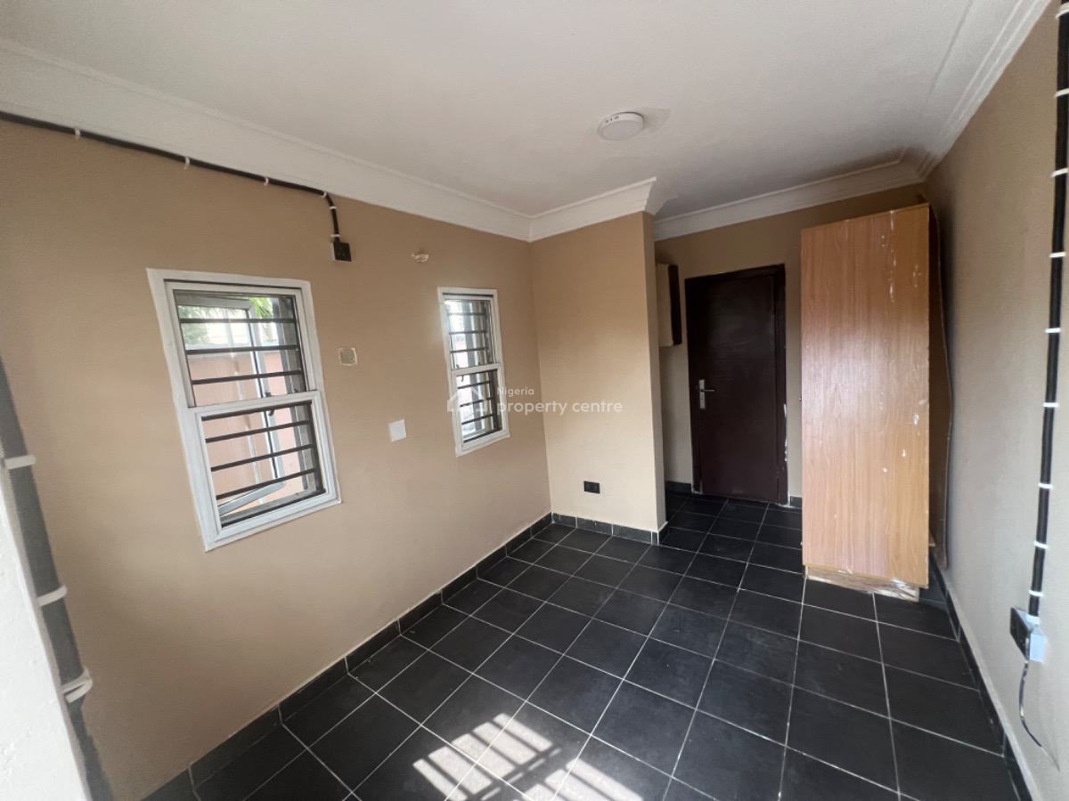 Self Contain; Studio Apartment, Lekki Phase 1, Lekki, Lagos, Self Contain (single Rooms) for Rent
