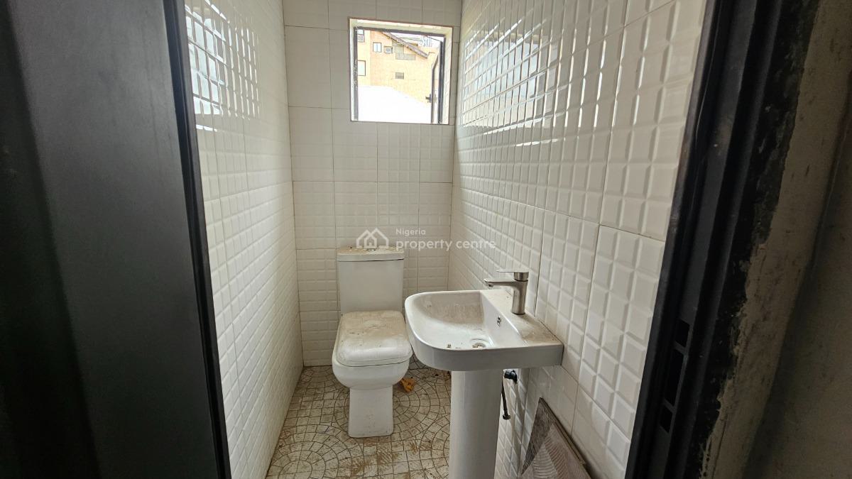 Brand New and Strategically Located 600sqm Open Plan Office Space, Ogudu- Ojota Road, Ogudu, Lagos, Office Space for Rent
