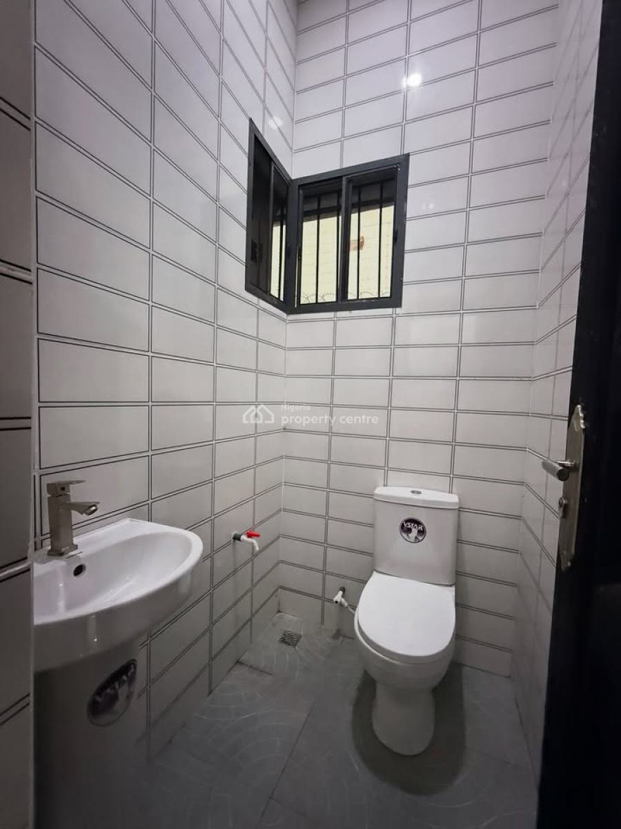 Contemporary 2 Bedroom Detached Bungalow, Off Adageorge Road, Port Harcourt, Rivers, Detached Bungalow for Sale