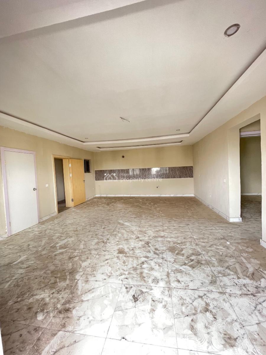 Breathtaking 3 Bedroom Apartment in a Secured Estate, Surulere, Lagos, Block of Flats for Sale