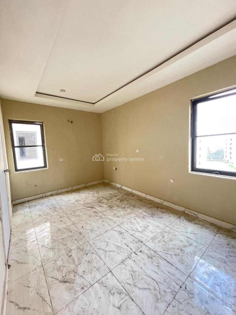 Breathtaking 3 Bedroom Apartment in a Secured Estate, Surulere, Lagos, Block of Flats for Sale