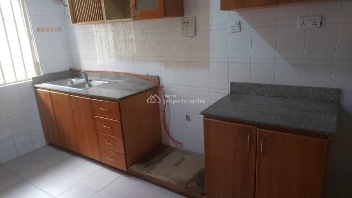 2 Bedroom Apartment, Lekki Phase 1, Lekki, Lagos, Flat / Apartment for Rent