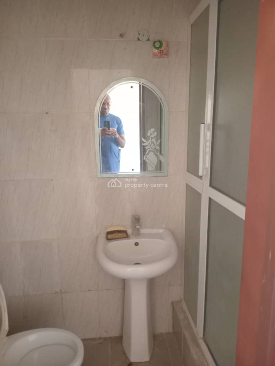 Spacious Selfcon Upstairs, Ikate Elegushi, Lekki, Lagos, Self Contain (single Rooms) for Rent