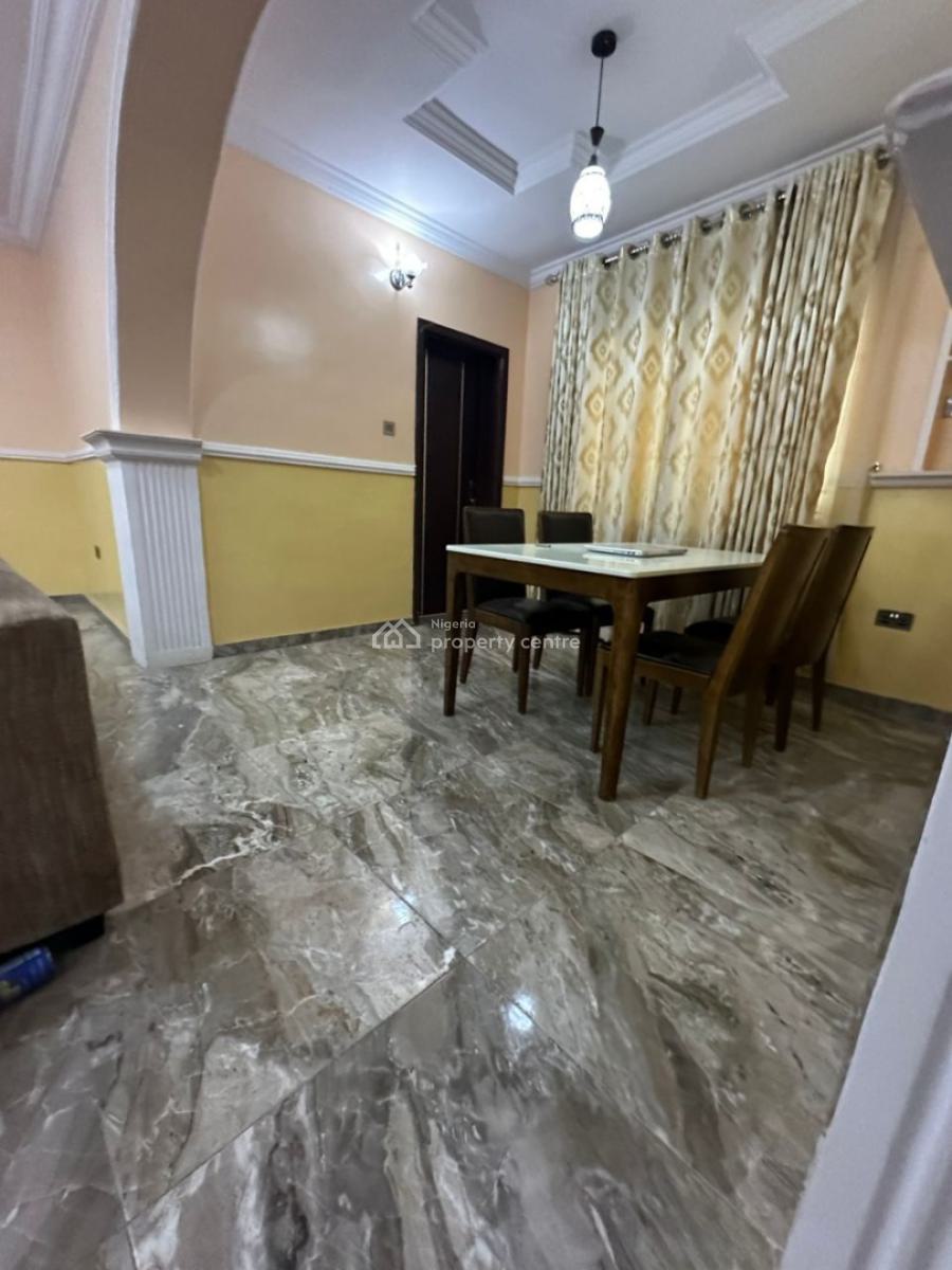 Well-maintained 3-bedroom Flat, Ikota, Lekki, Lagos, Flat / Apartment for Rent