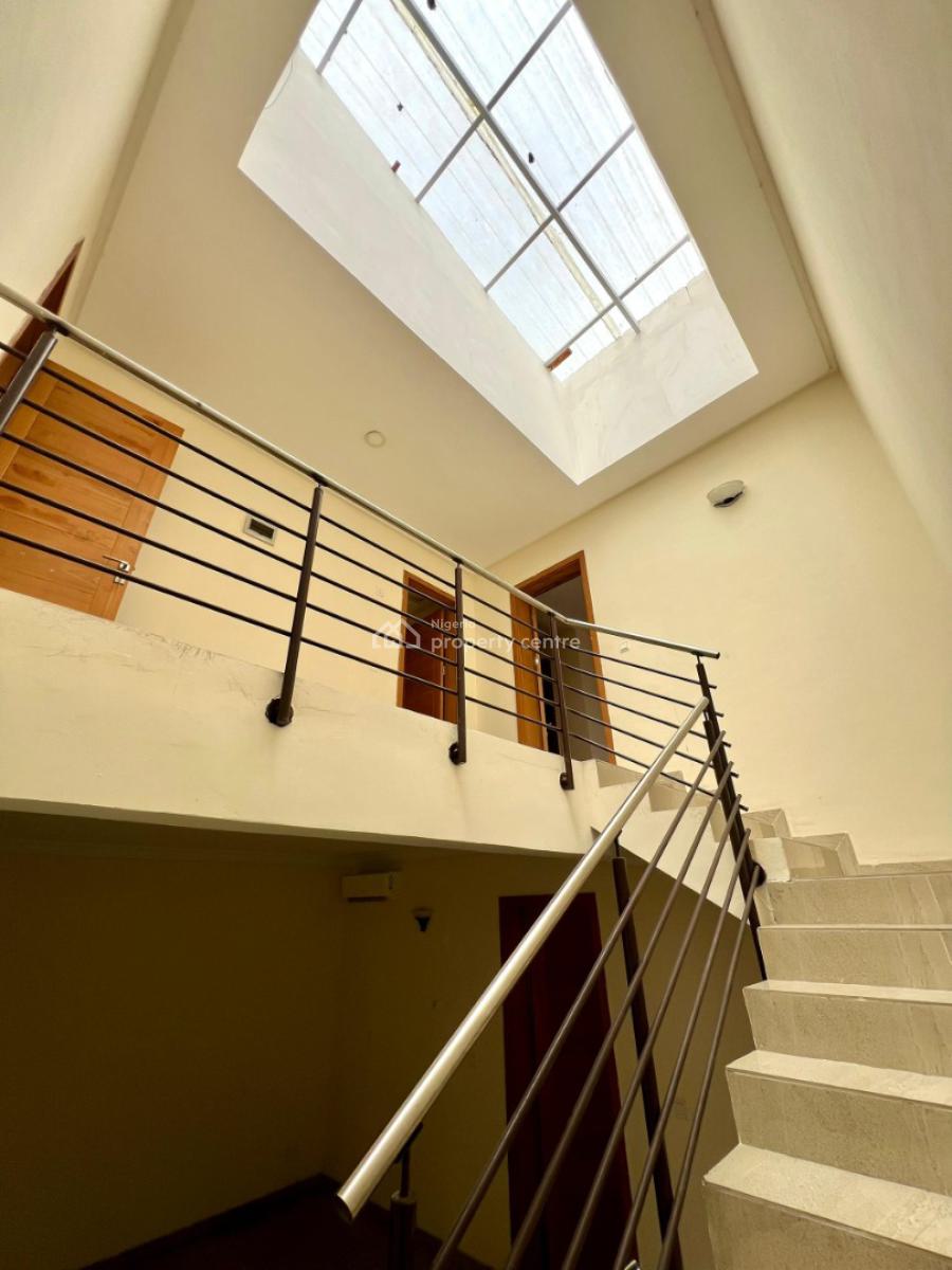 4 Bedroom Terrace Duplex, Lekki Phase 1, Lekki, Lagos, Terraced Duplex for Sale