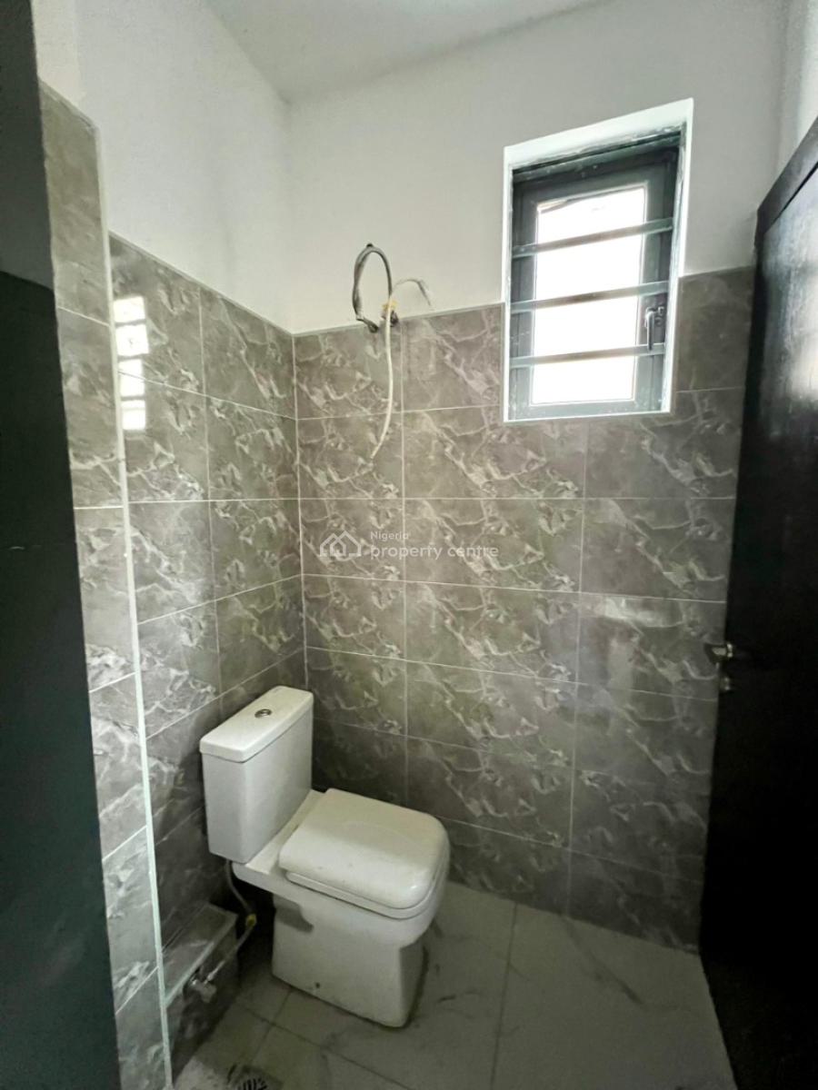 2 Bedroom Apartment with a Bq and Elevator, Lekki Phase 1, Lekki, Lagos, Flat / Apartment for Sale