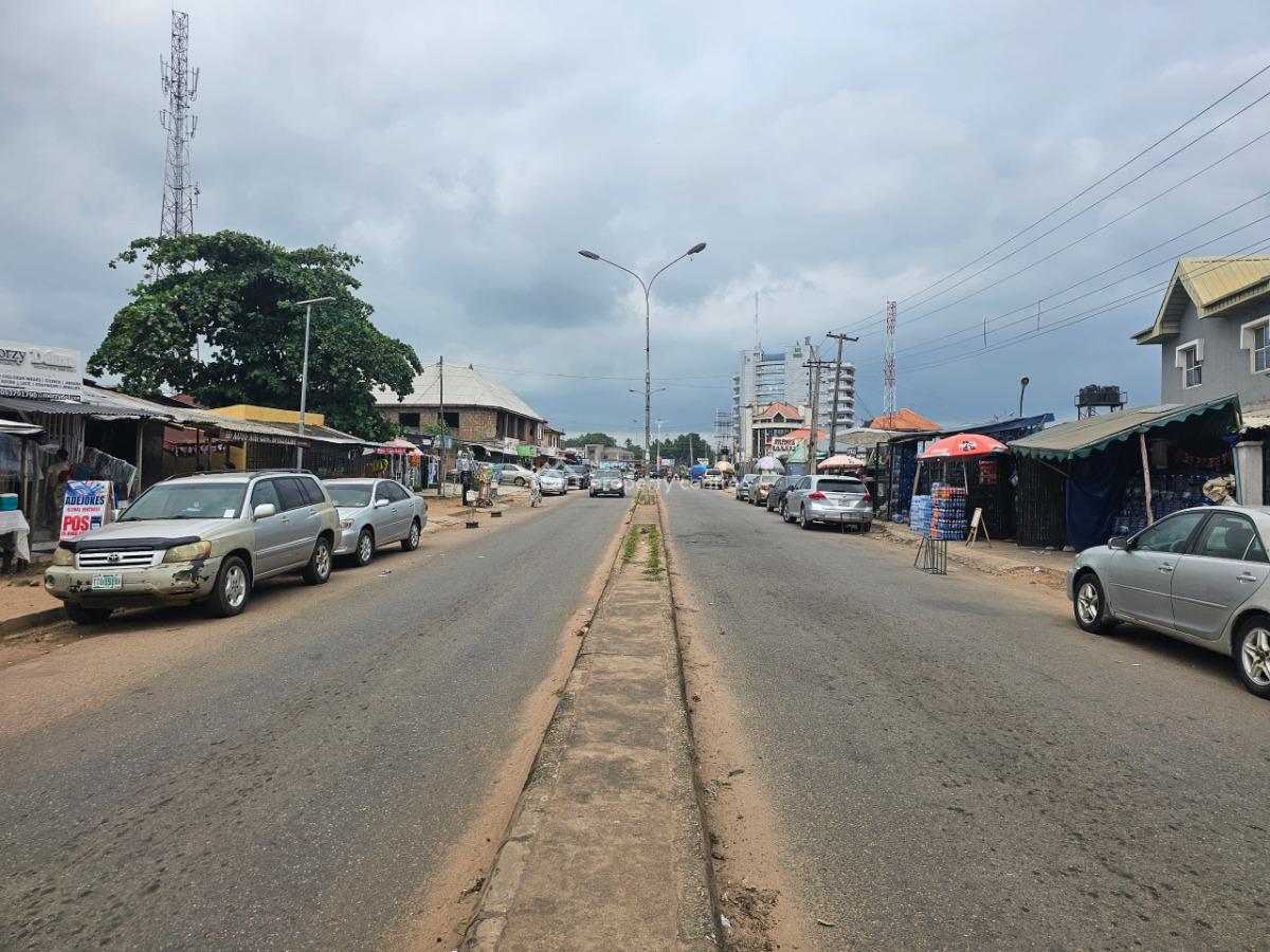 Strategic Commercial Gem, Oke Ilewo, Abeokuta South, Ogun, Office Space for Sale