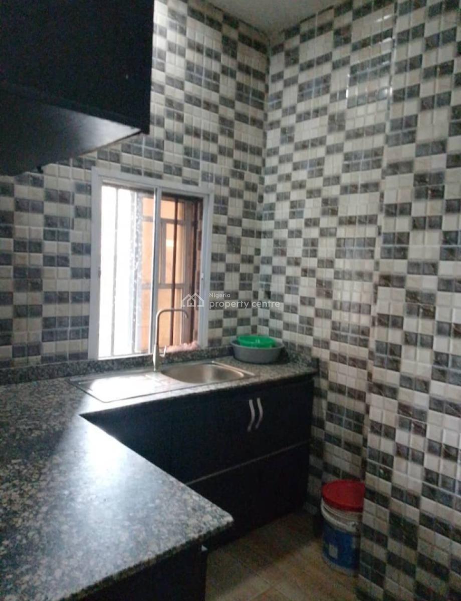 a Room Shared Apartment with Wardrobe Nice Compound, Ajah, Lagos, Flat / Apartment for Rent