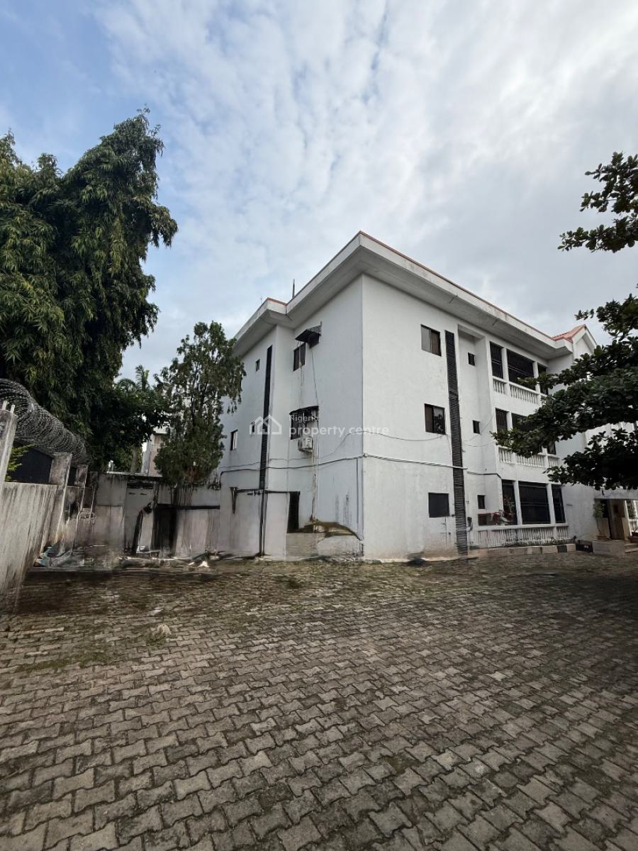 6 Units of 3 Bedroom Apartments with Bq Each Sitting on 1572sqm C of O, Yakubu Gawon Crescent, Asokoro District, Abuja, Flat / Apartment for Sale