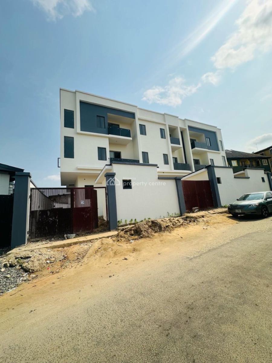 4 Bedroom Semi Detached Duplex in a Serene Environment, Obanikoro, Shomolu, Lagos, Semi-detached Duplex for Sale
