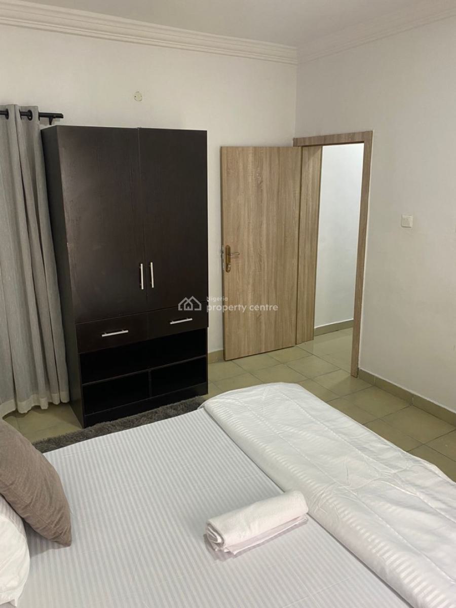 Fully Serviced 2bedroom, Ilasan New Road, Ikate Elegushi, Ikate Elegushi, Lekki, Lagos, Flat / Apartment Short Let
