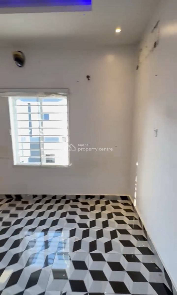 Standard Bedroom Inside a Shared Apartment., Ocean Bay Estate Orchid Road, Lekki, Lagos, Self Contain (single Rooms) for Rent