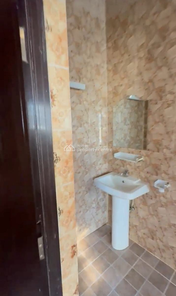 Standard Bedroom Inside a Shared Apartment., Ocean Bay Estate Orchid Road, Lekki, Lagos, Self Contain (single Rooms) for Rent