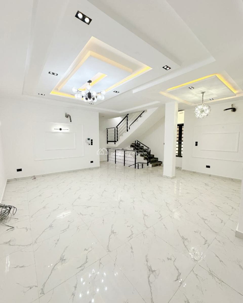 Spacious 4 Bedroom Terrace, Ologolo, Lekki, Lagos, Terraced Duplex for Sale