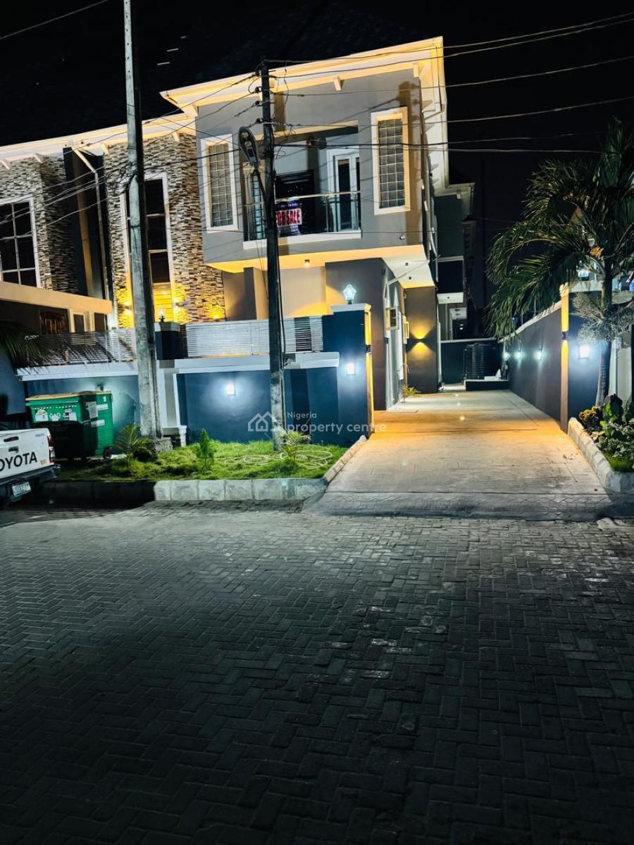 4 Bedroom Semi Detached Duplex with Bq for Distress, Chevron Drive, Lekki Phase 2, Lekki, Lagos, House for Sale