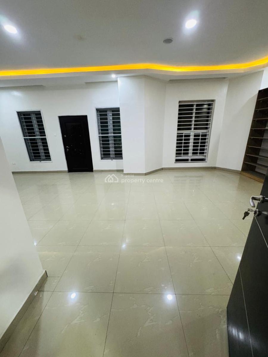 4 Bedroom Semi Detached Duplex with Bq for Distress, Chevron Drive, Lekki Phase 2, Lekki, Lagos, House for Sale