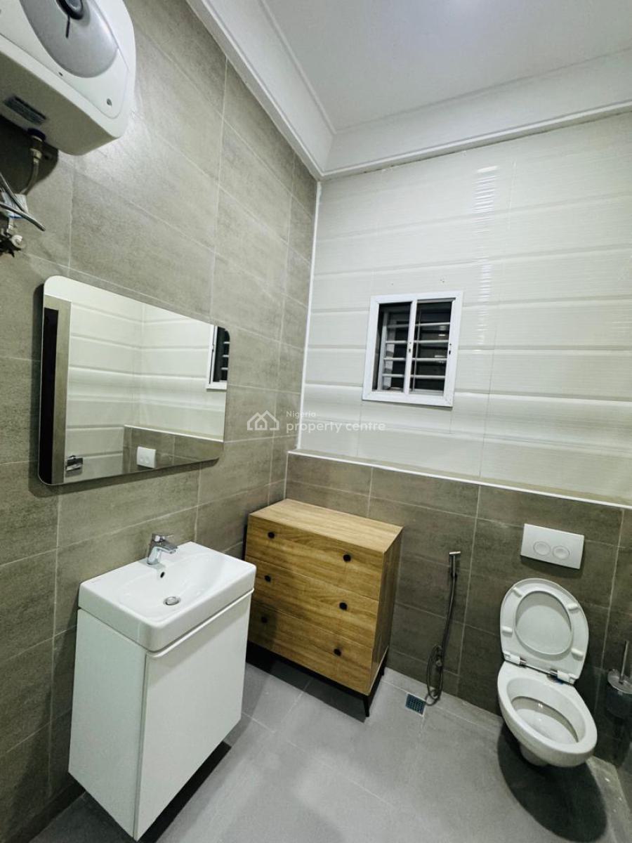 4 Bedroom Semi Detached Duplex with Bq for Distress, Chevron Drive, Lekki Phase 2, Lekki, Lagos, House for Sale