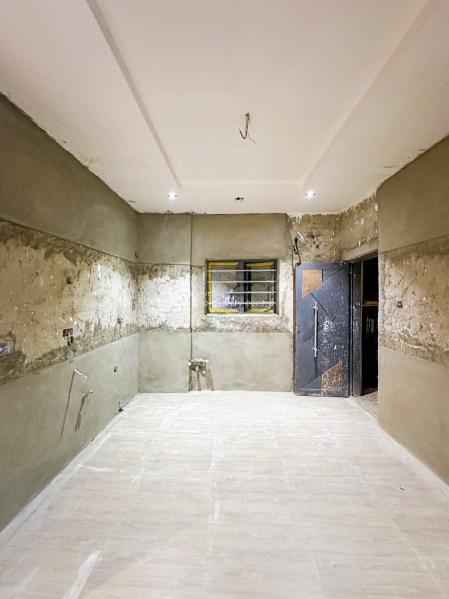Exquisite 3 Bedroom Apartment + Bq, Akoka, Yaba, Lagos, Flat / Apartment for Sale