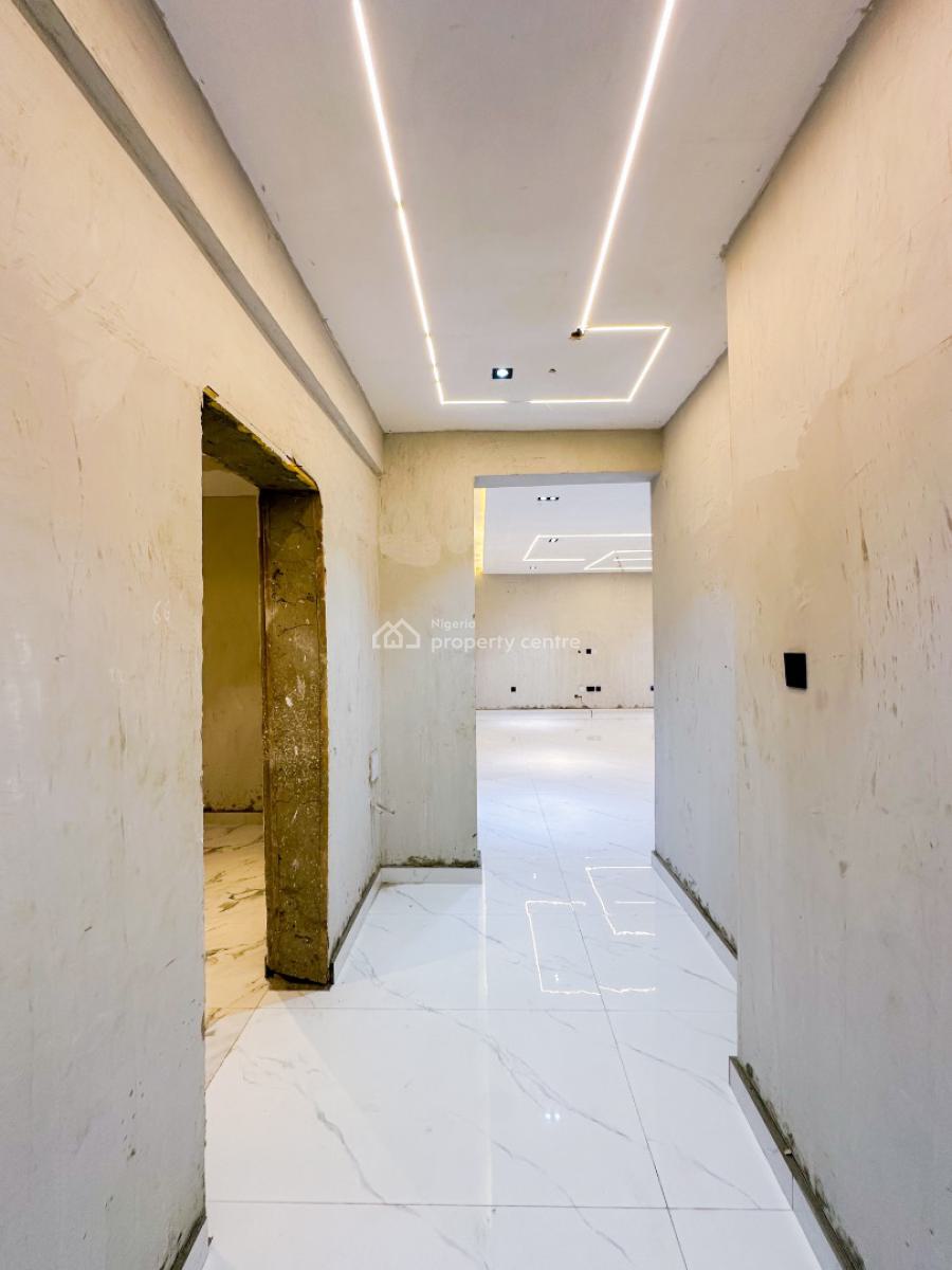 Exquisite 3 Bedroom Apartment + Bq, Akoka, Yaba, Lagos, Flat / Apartment for Sale